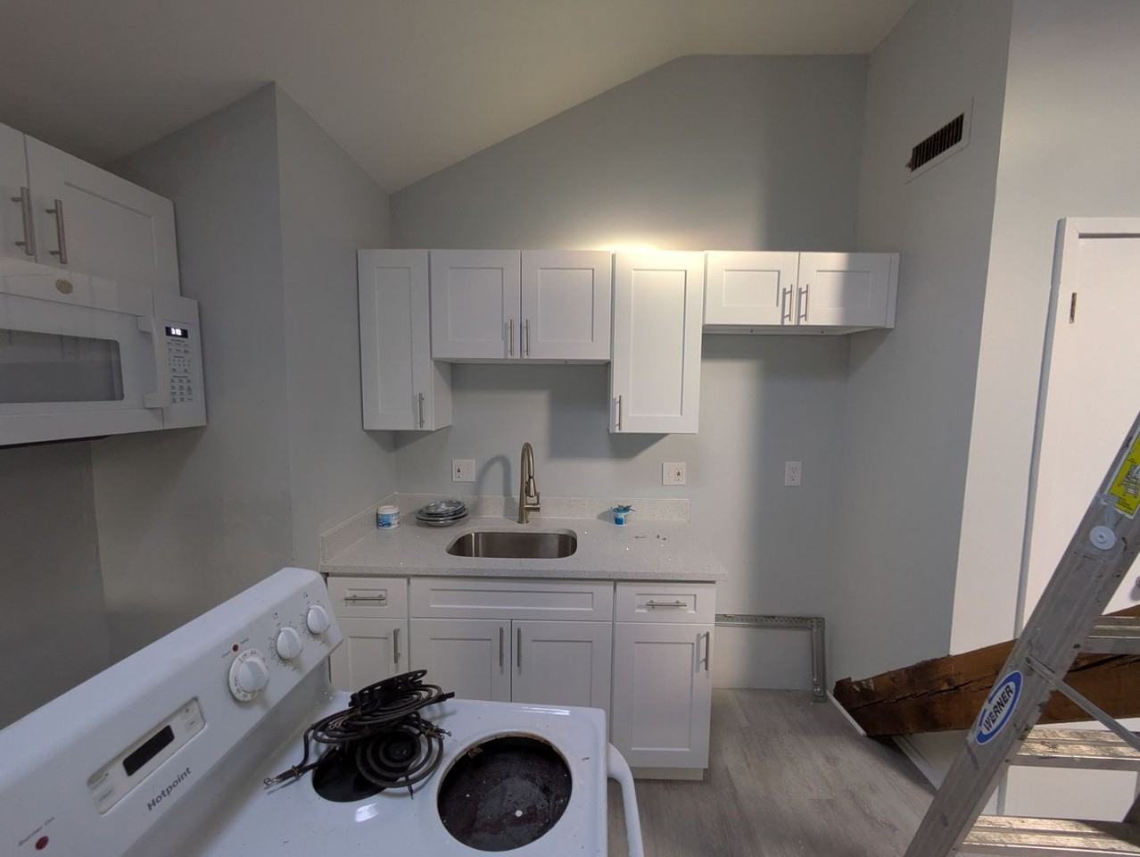 Franklin School Lofts - Photo 6 of 14