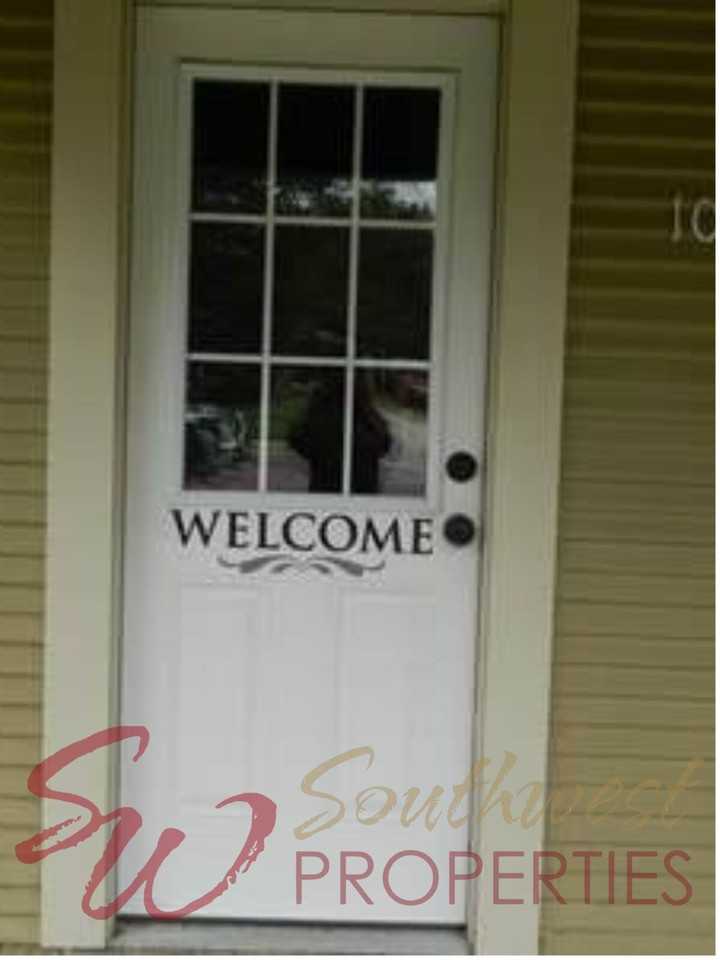 1026 W Vanderbilt St - Photo 2 of 12