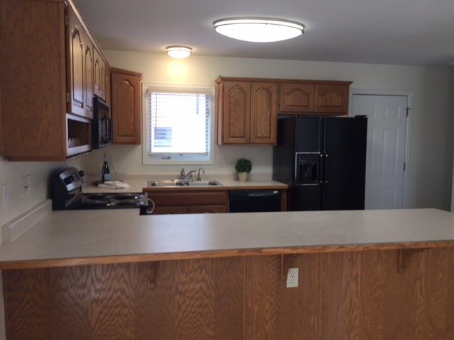 5402 Ryan Ave - Photo 7 of 20