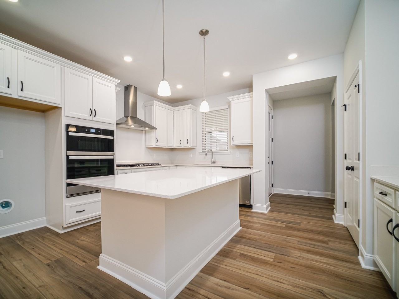 1950 Sparkling Stream Dr - Photo 7 of 48