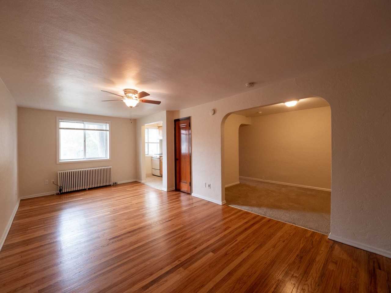 BR3840 - Photo 3 of 18