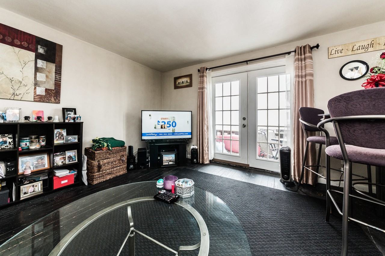 03 - 1028 E Warrington - Photo 3 of 37