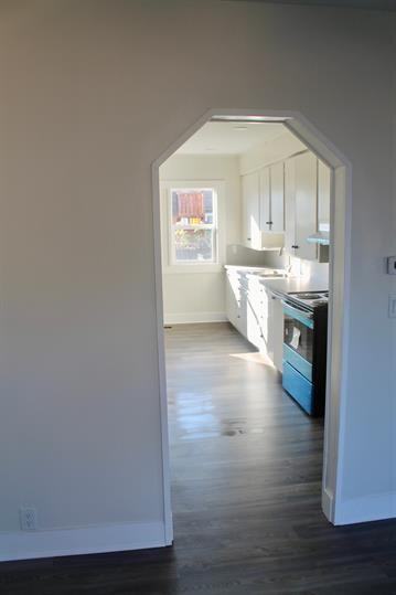 249 Se Academy St - Photo 6 of 29