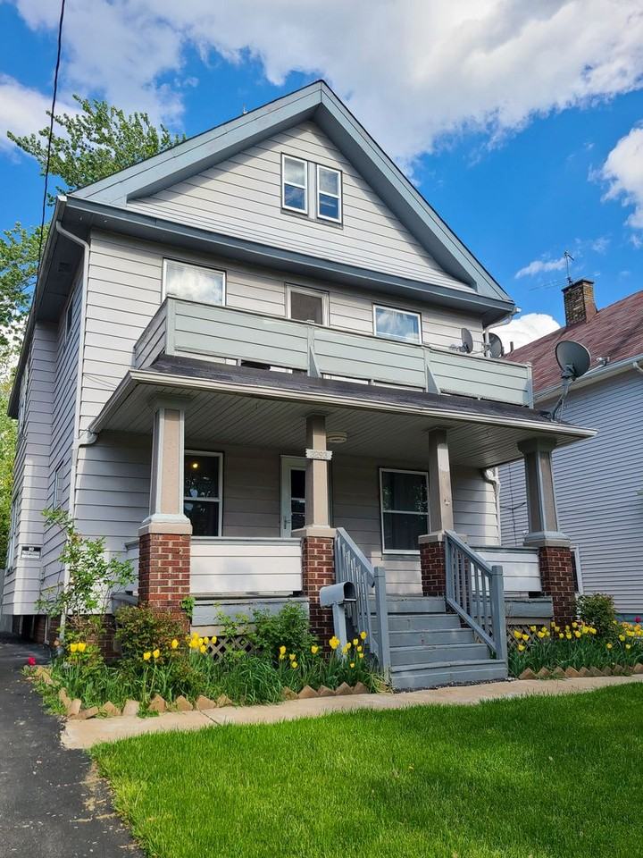 3293 W 98th St - Photo 2 of 11