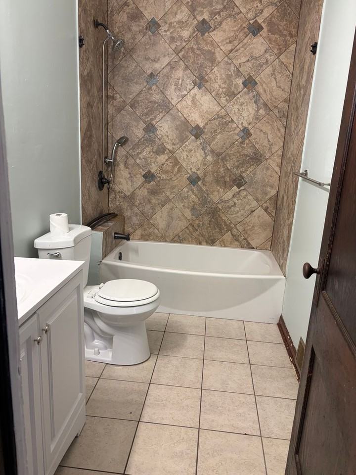 3293 W 98th St - Photo 7 of 11