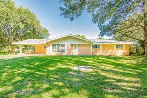 featured image of 1106 La Neuville Rd