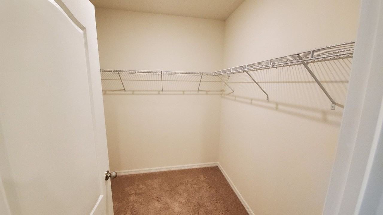 140 Old Mill Pond Rd - Photo 7 of 12