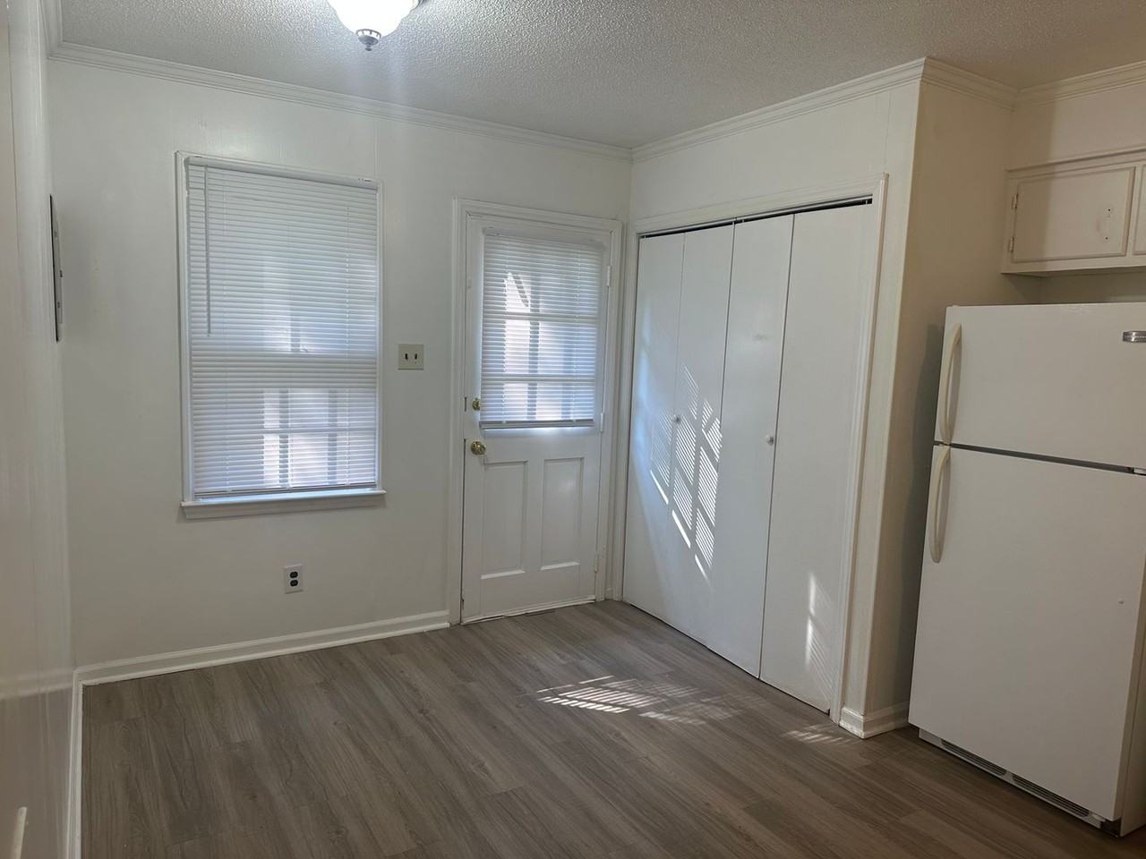 Countrycrest Apartments - Photo 3 of 10