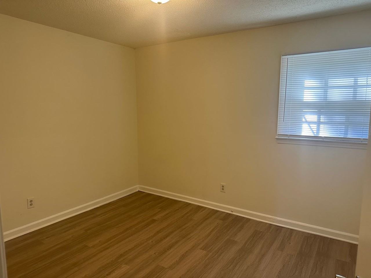 Countrycrest Apartments - Photo 6 of 10