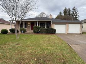 4209 Lyle St - Photo 1 of 1