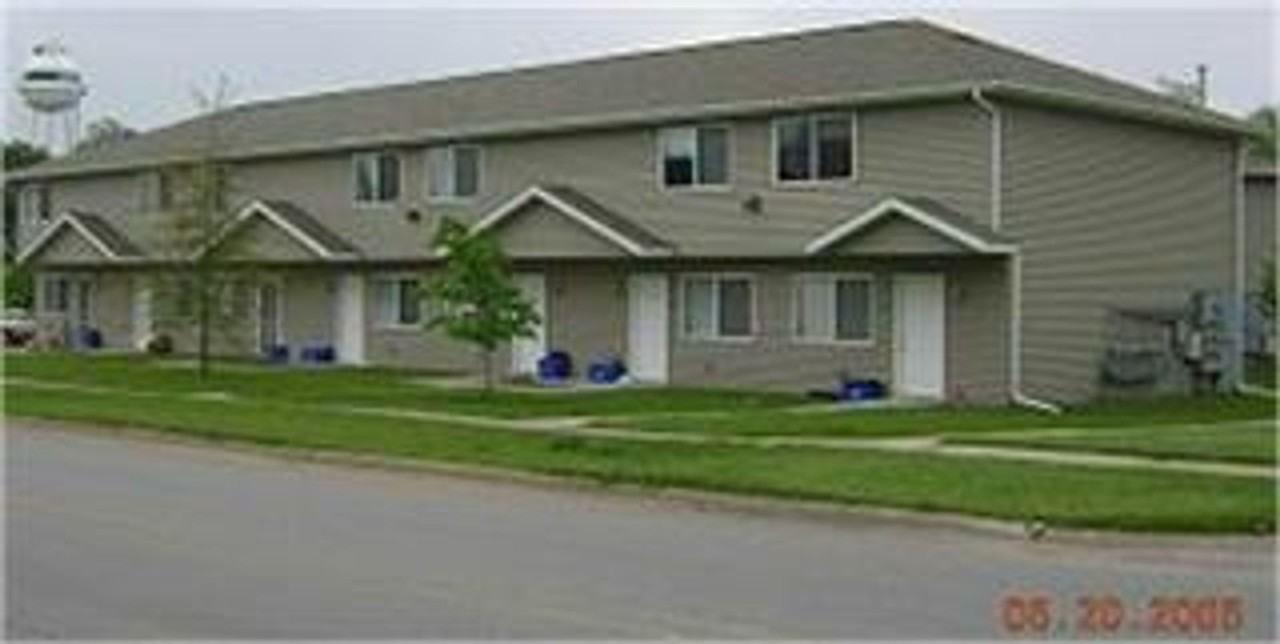 Meadow Lark Manor-N Main St. - Photo 2 of 11