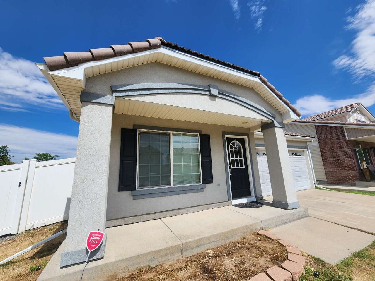 20459 March Dr - Photo 2 of 37