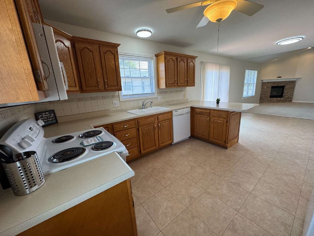 534 Eagle Ridge Dr - Photo 6 of 26