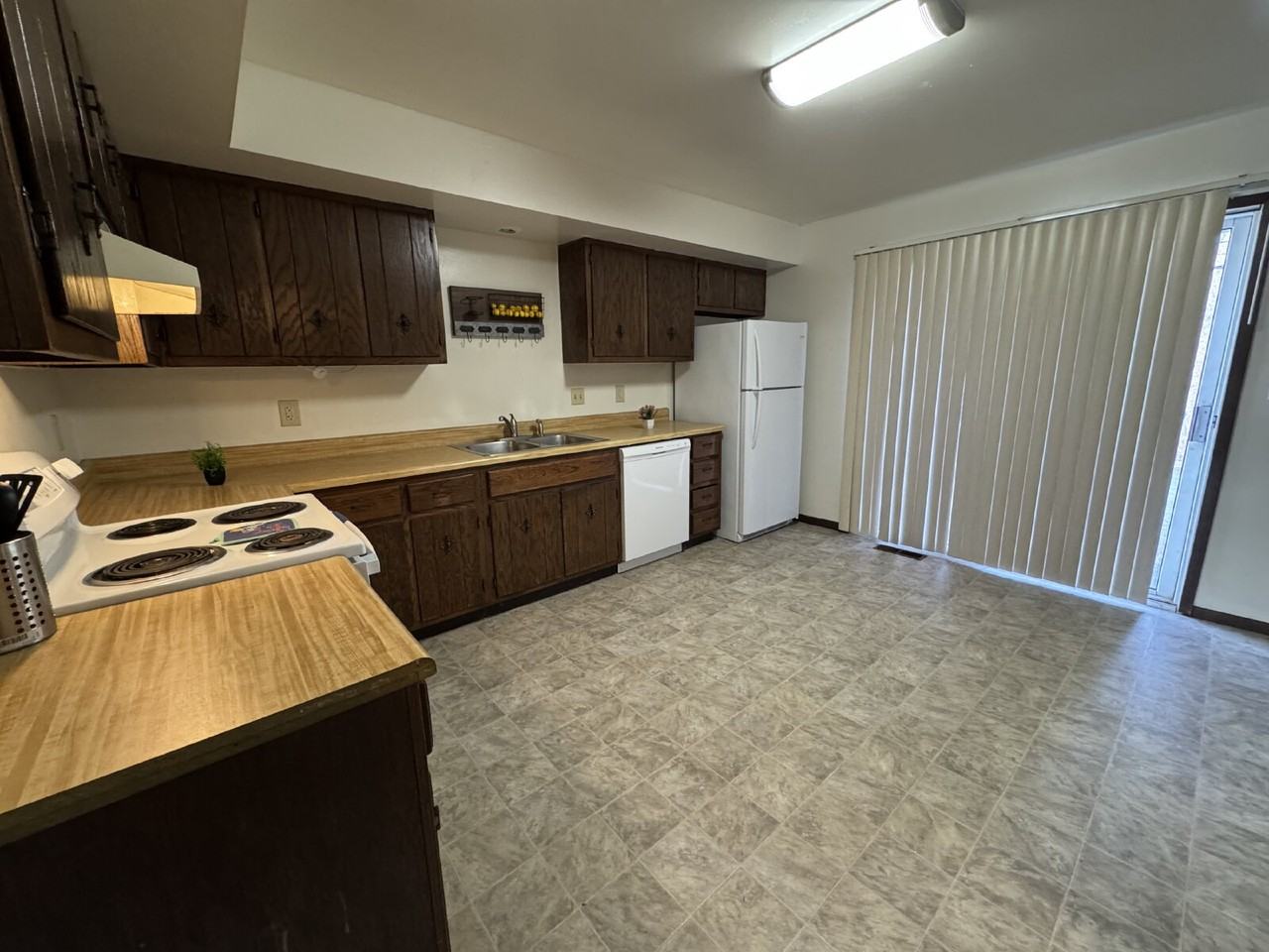 116 Mesa Rd #4 - Photo 3 of 17