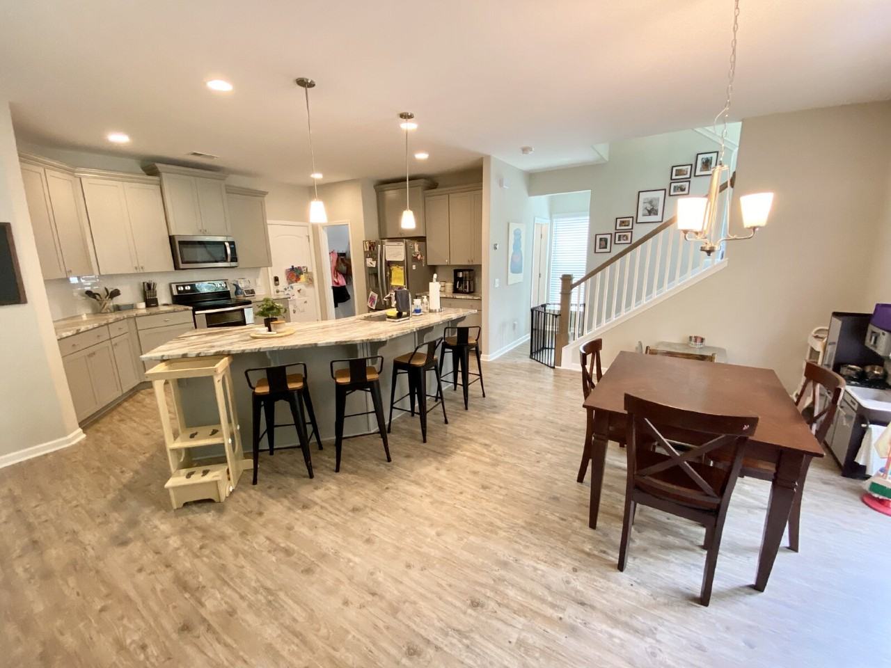 112 Sago Palm Dr - Photo 5 of 17