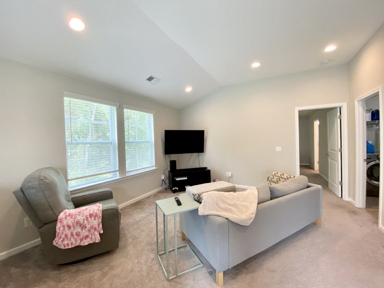 112 Sago Palm Dr - Photo 7 of 17