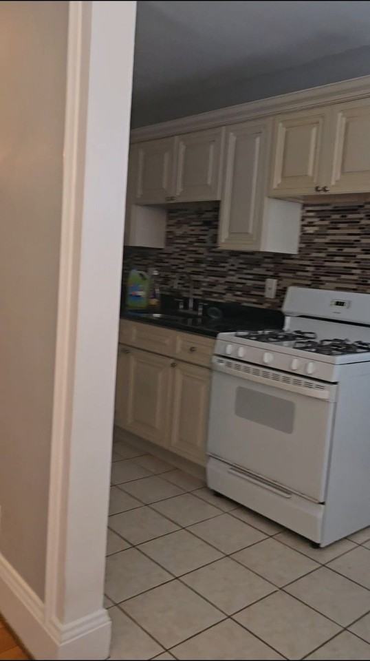 Residences at Lafayette LLC - Photo 7 of 18