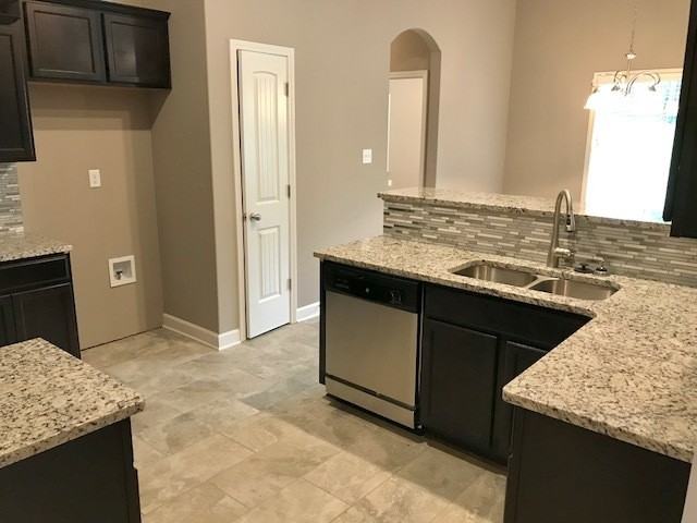 8565 Courtly Cir W - Photo 3 of 12