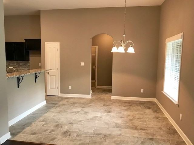 8565 Courtly Cir W - Photo 4 of 12