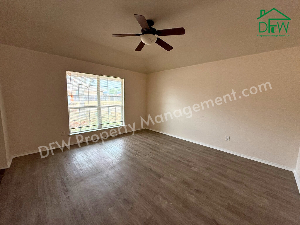 2224 Hummingbird Way - Photo 6 of 28