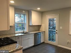 1627 Quarter Ave - Photo 2 of 13