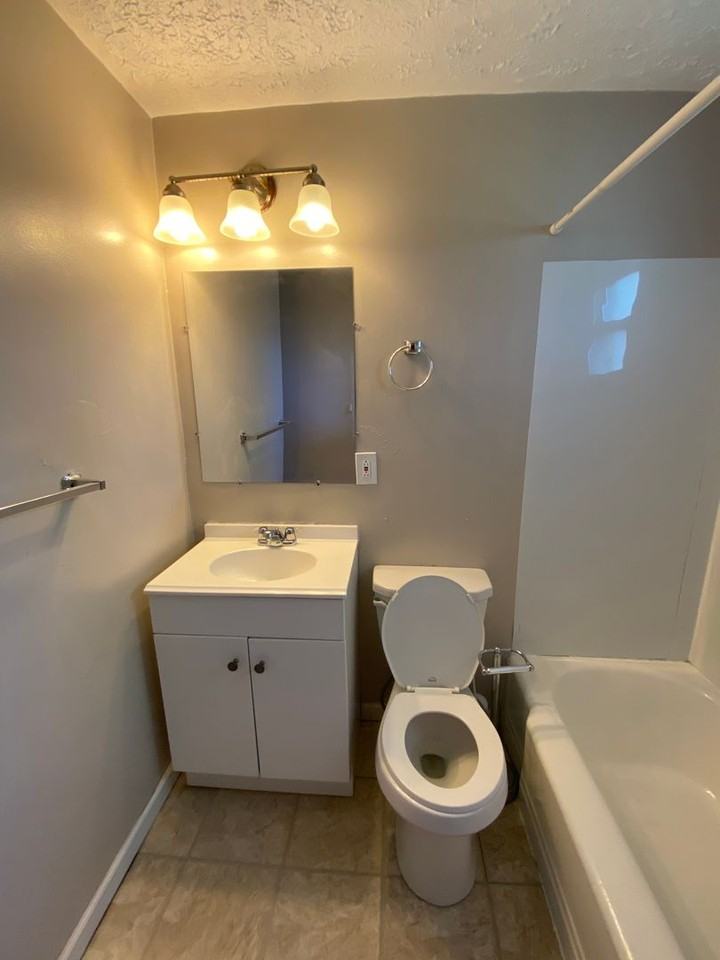 2304 Spring St - Photo 7 of 12