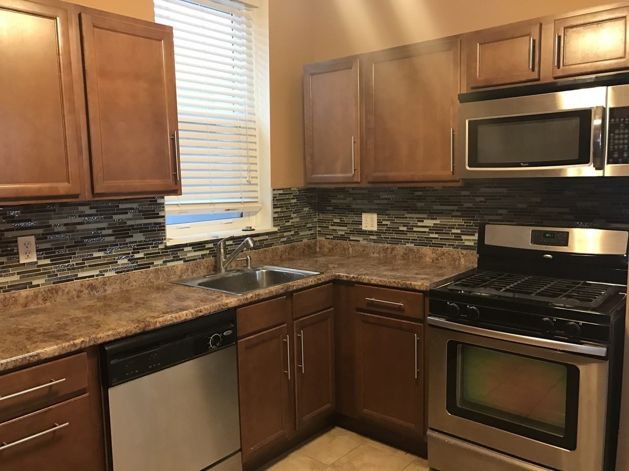 4988 Neosho St - Photo 4 of 13