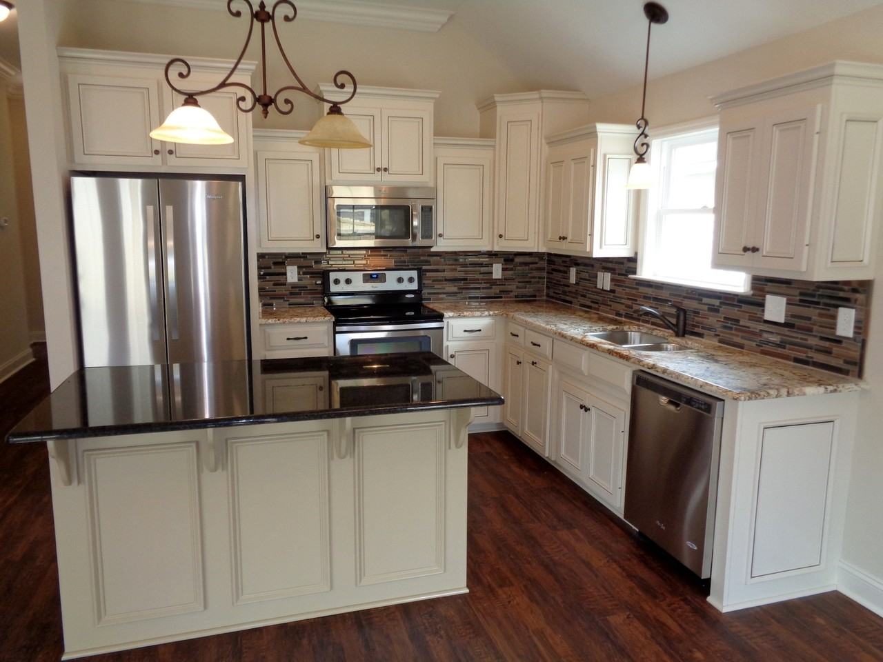 4325 Wisteria Ln - Photo 4 of 24