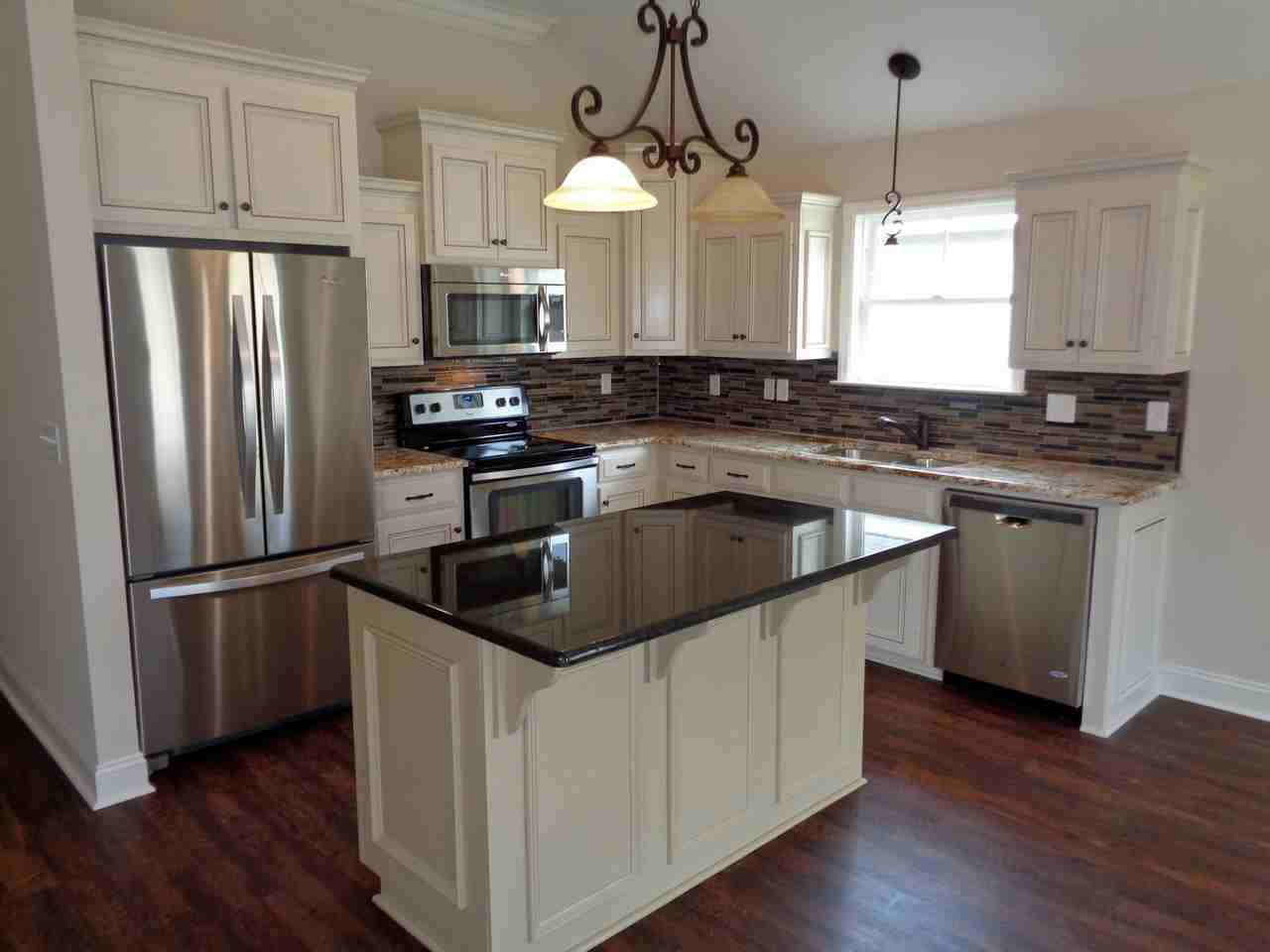 4325 Wisteria Ln - Photo 5 of 24