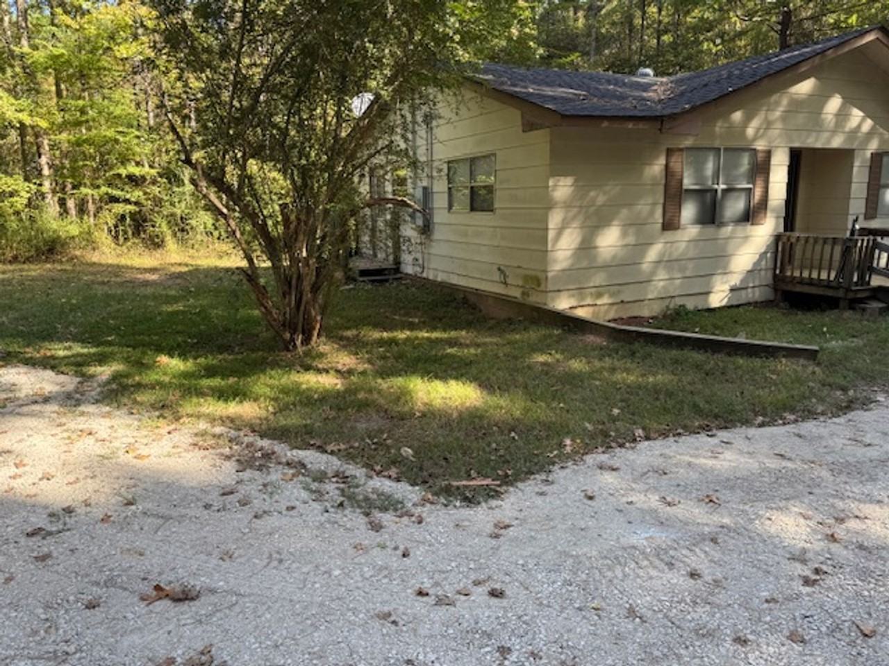 129 Calloway Dr - Photo 2 of 12