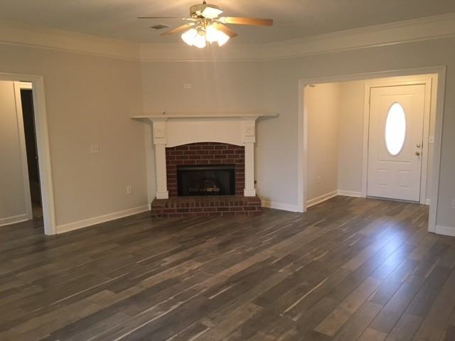 117 Live Oaks Blvd - Photo 2 of 13