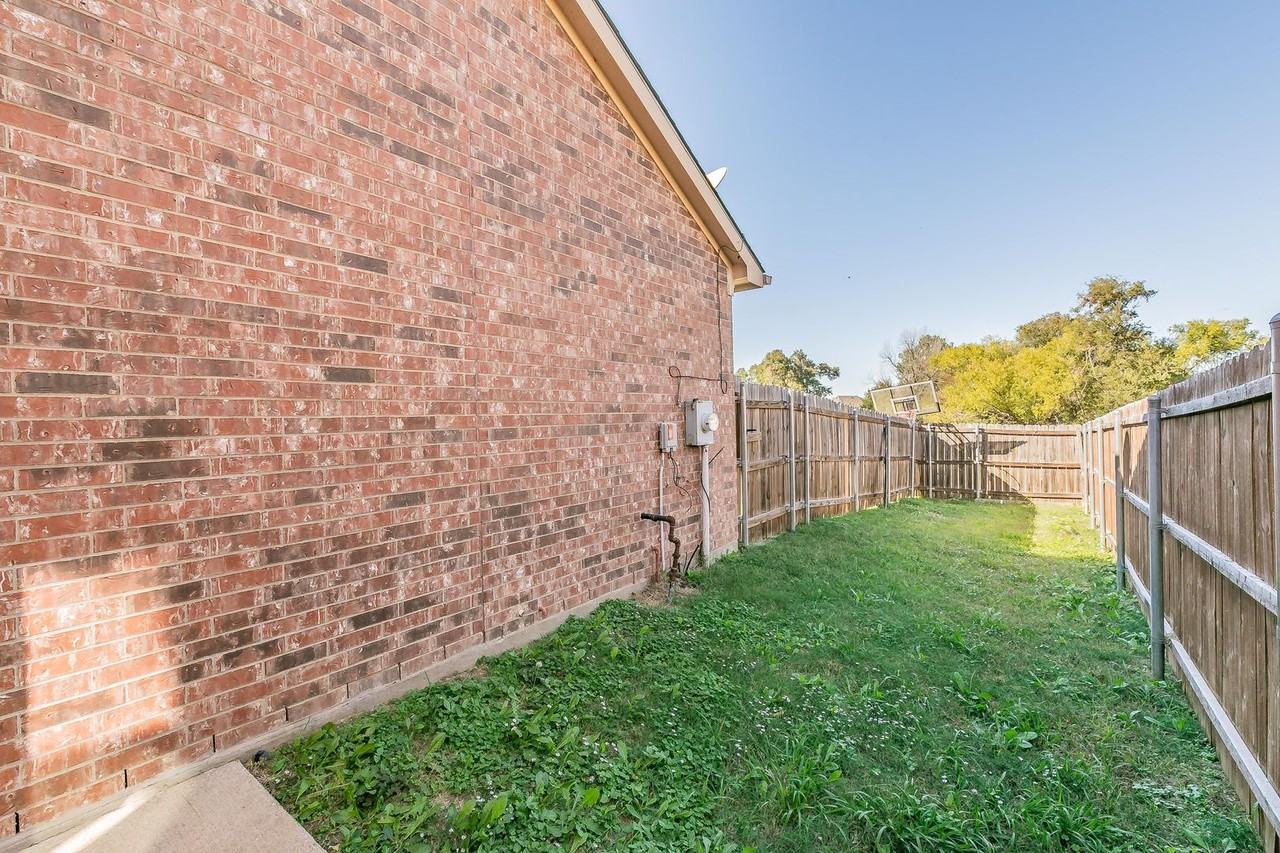 908 Jamie Dr - Photo 7 of 29