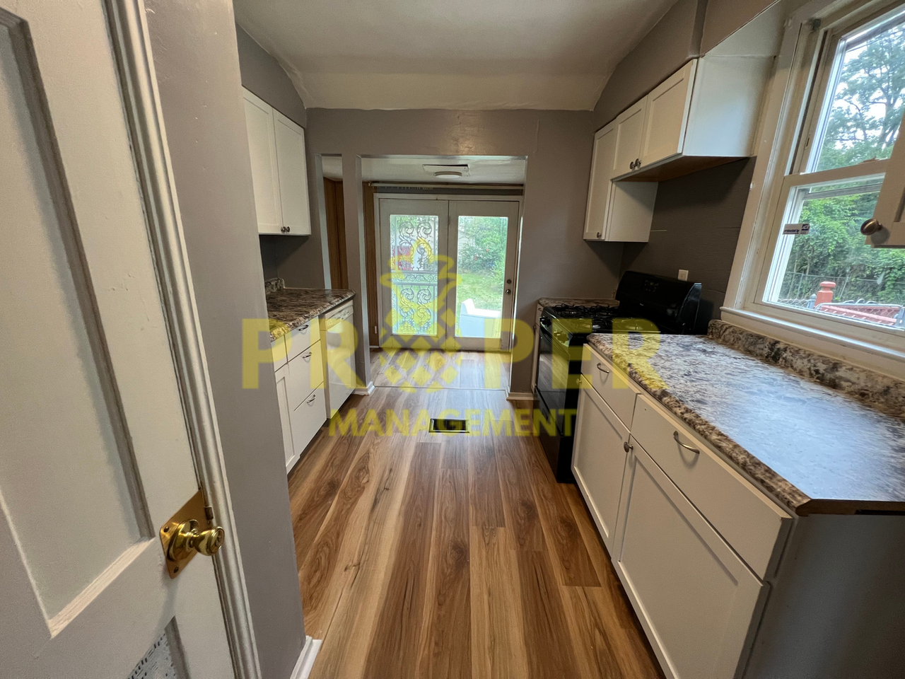 4535 Alfred Dr - Photo 2 of 9