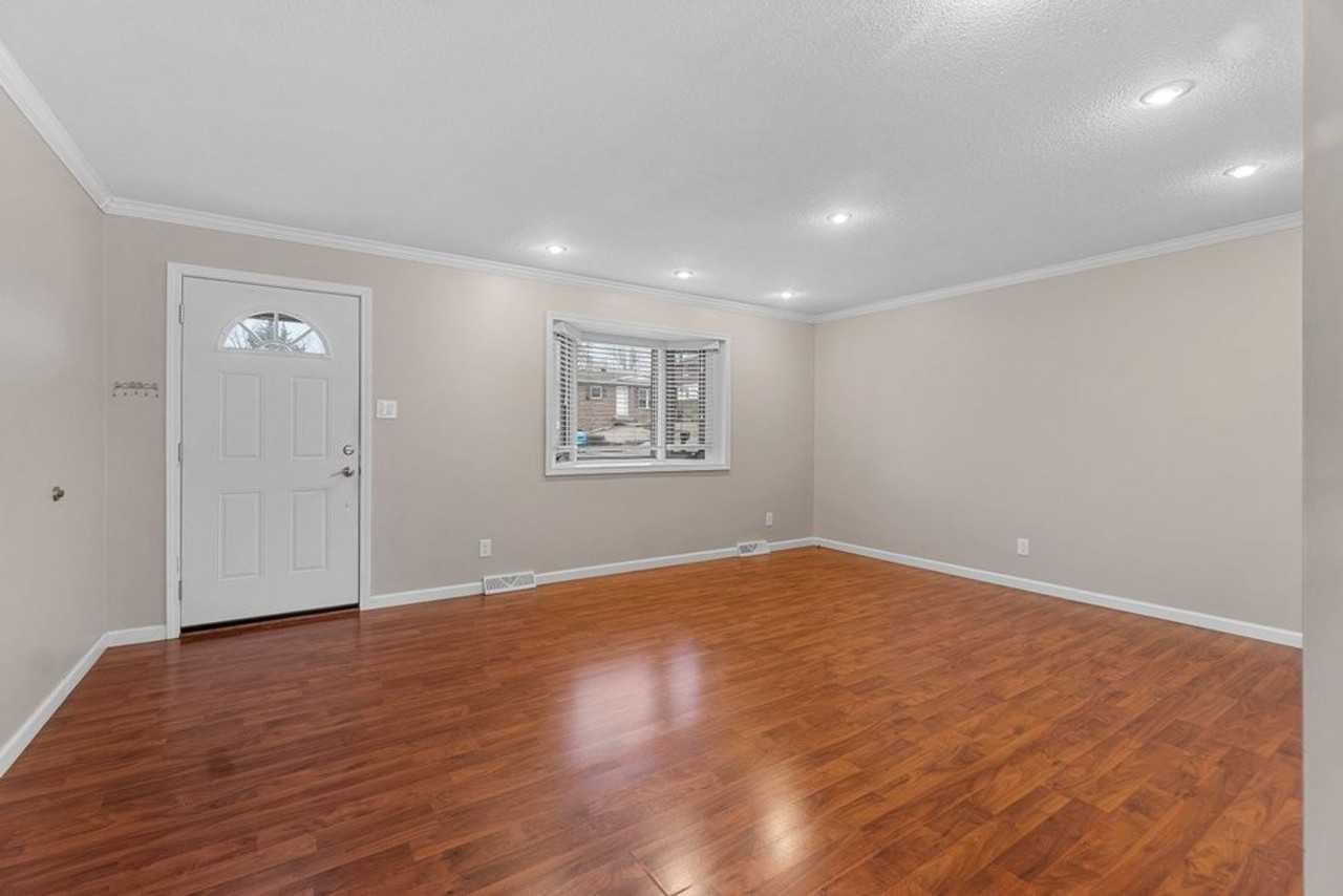 2544 Albert Rasche Dr - Photo 5 of 25