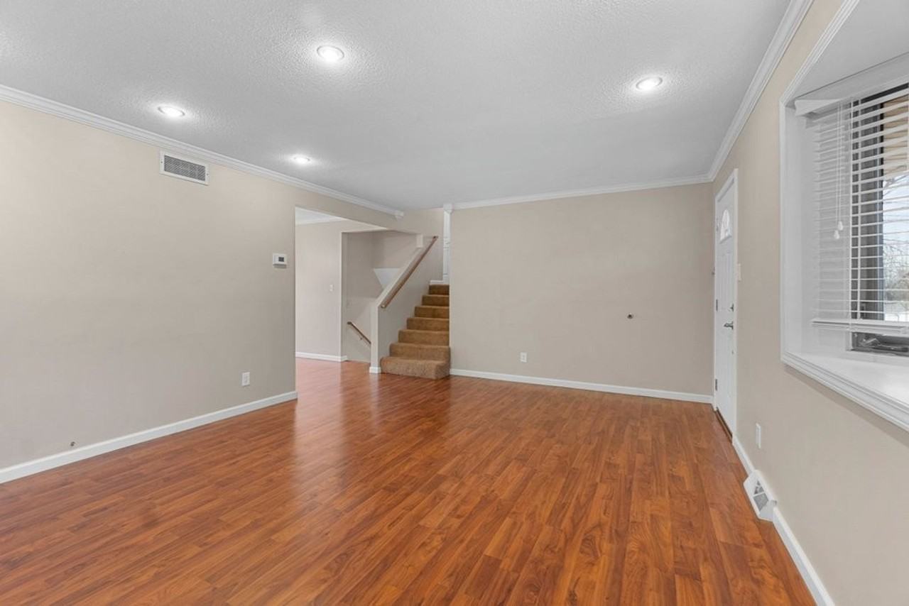 2544 Albert Rasche Dr - Photo 6 of 25