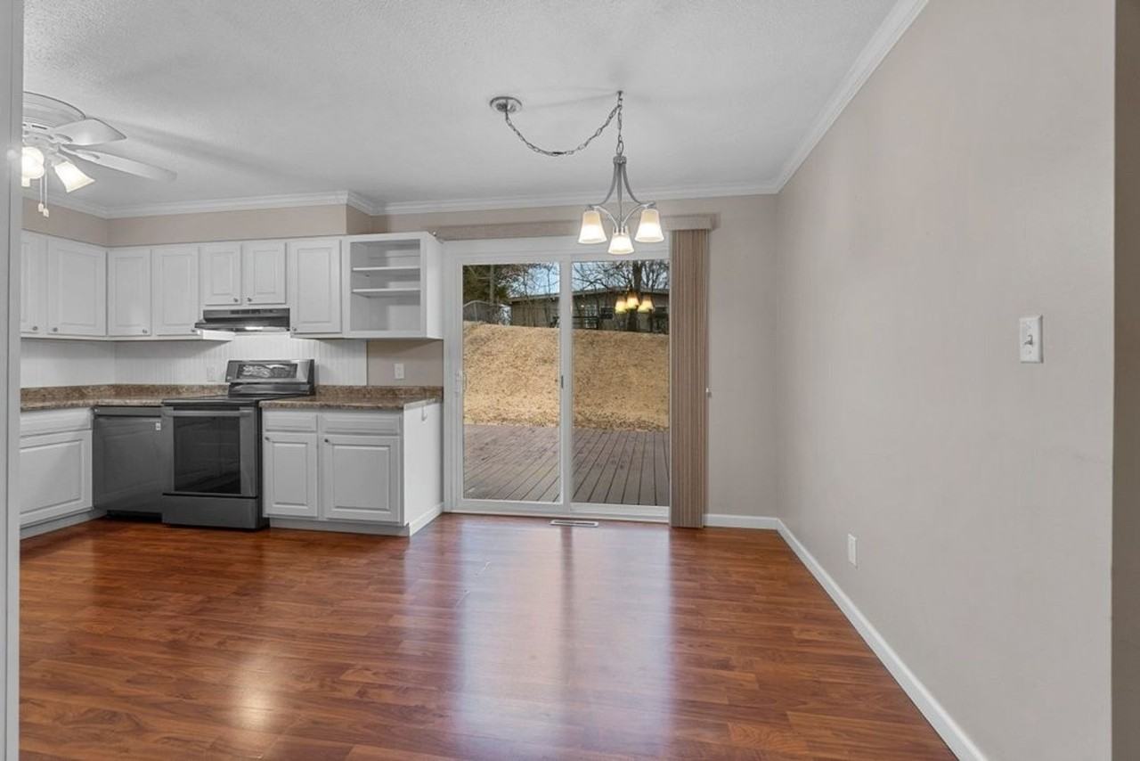 2544 Albert Rasche Dr - Photo 7 of 25