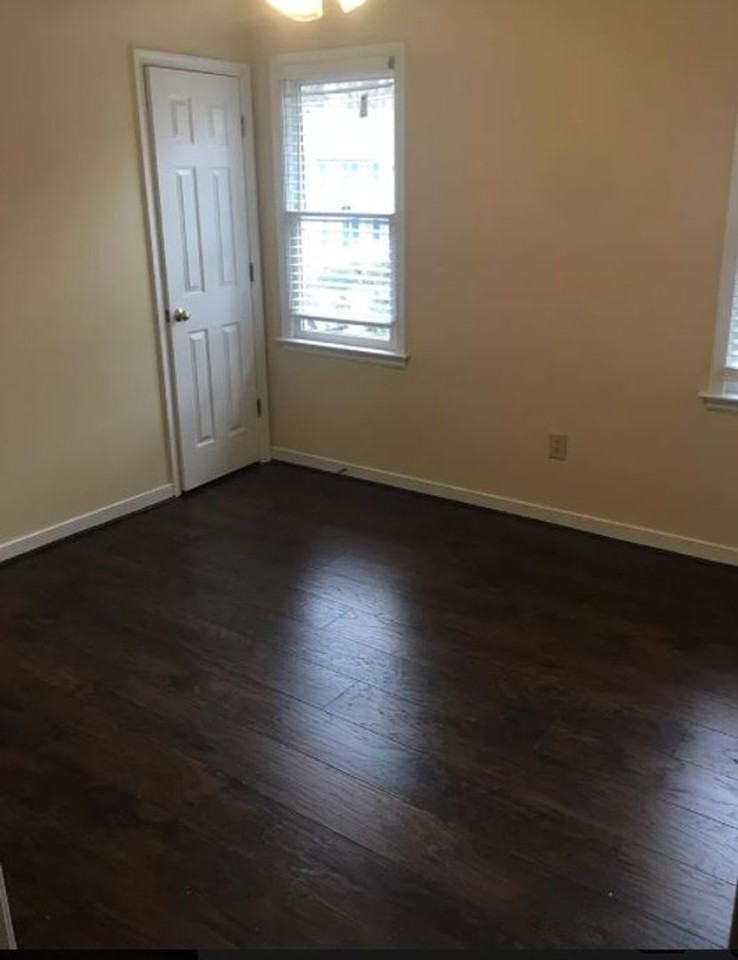 5604 Knockadoon Ct - Photo 4 of 15