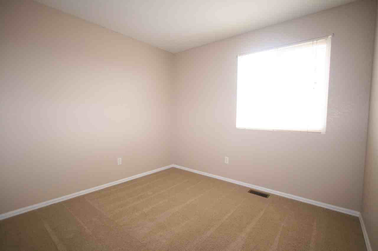 6456 Rockville Dr - Photo 7 of 12