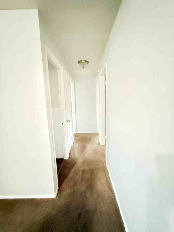 580 Guylyn Dr - Photo 5 of 14