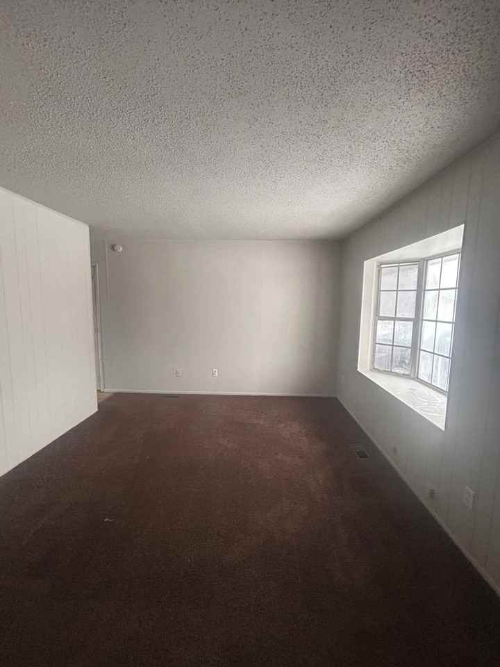 6010 Chaddsford Dr - Photo 2 of 6