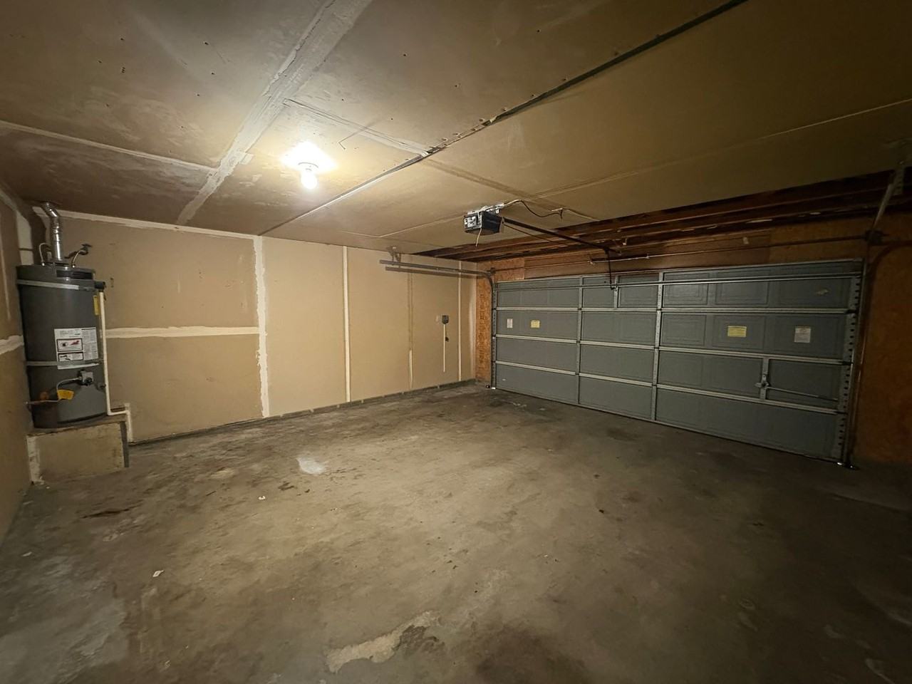 3438 S San Joaquin Ct - Photo 3 of 31