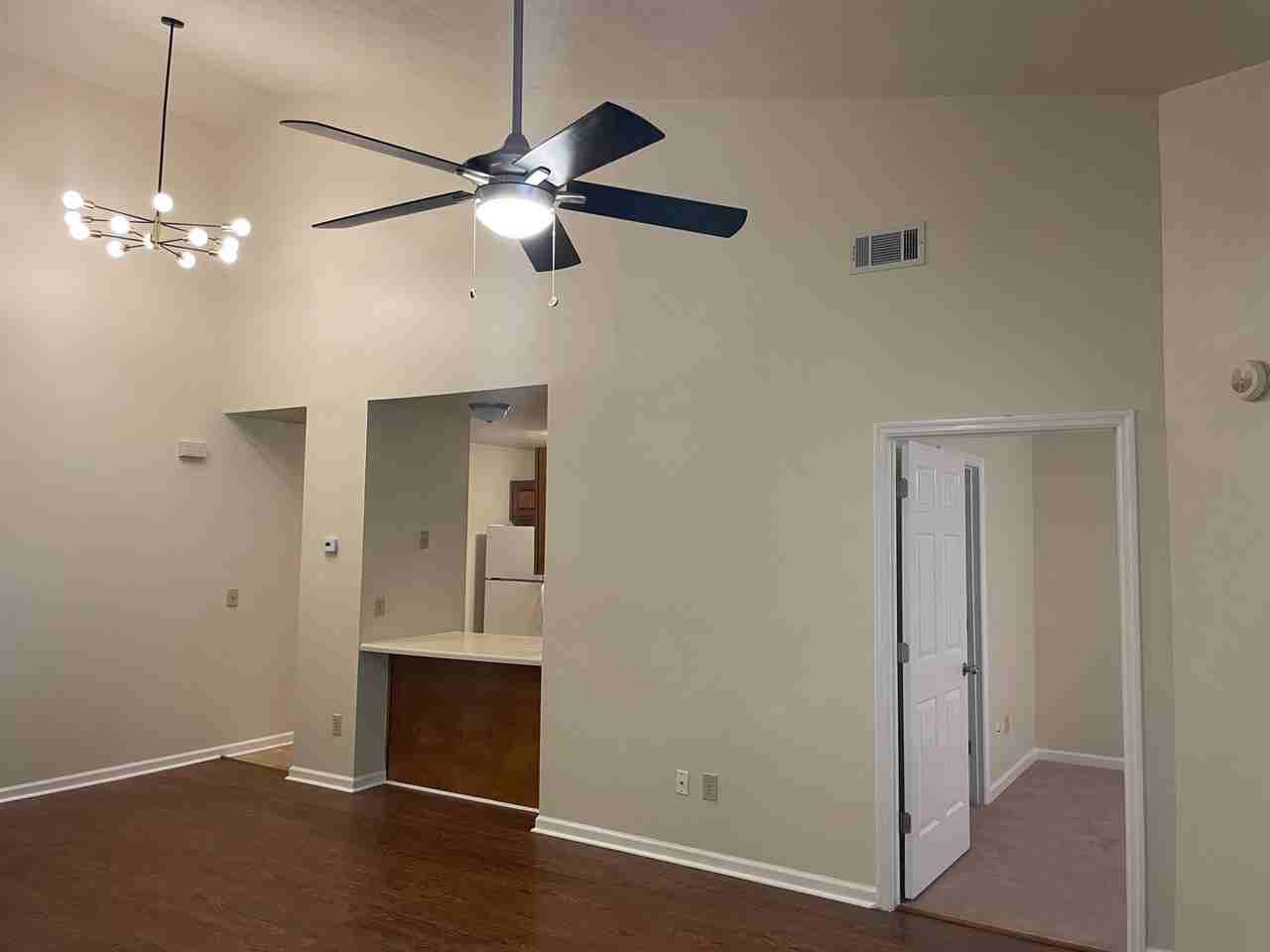 1008 N 1st St Apt A - Photo 4 of 10