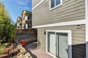 featured image of 7953 9th Ave Sw