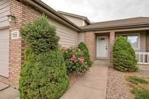 featured image of 1666 E 7th St