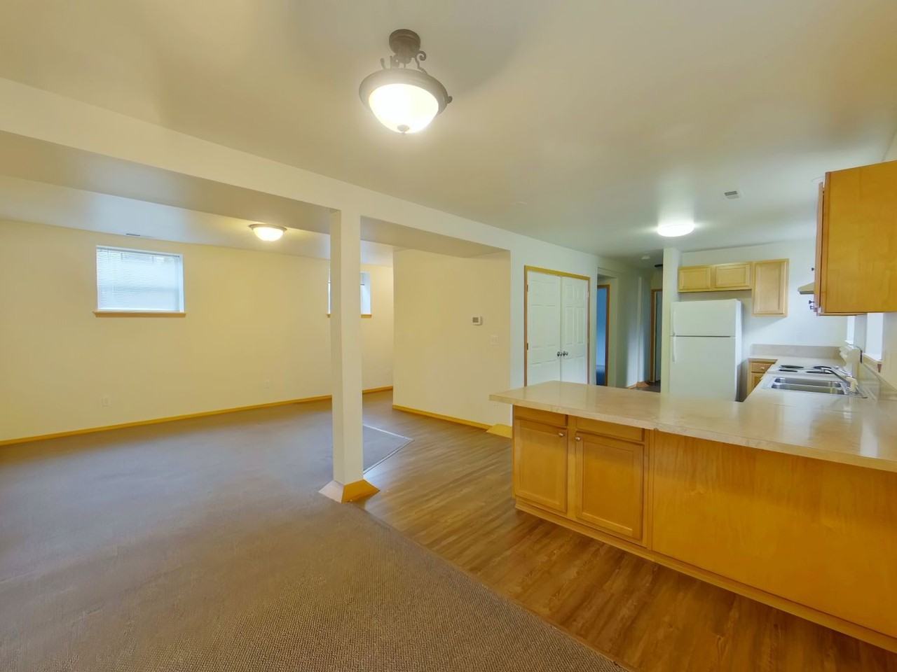 734 E 19th Ave - Photo 4 of 10