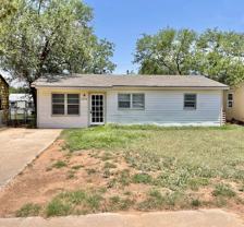 2908 2nd Pl - Photo 1 of 1