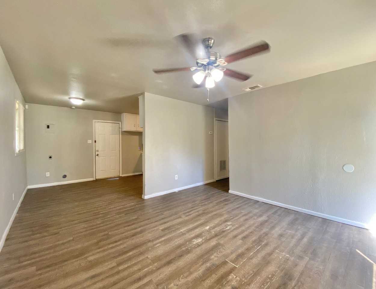 2908 2nd Pl - Photo 6 of 12