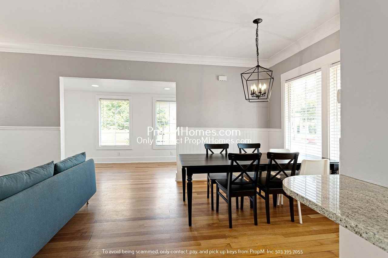 1505 Ne 58th Ave - Photo 7 of 27