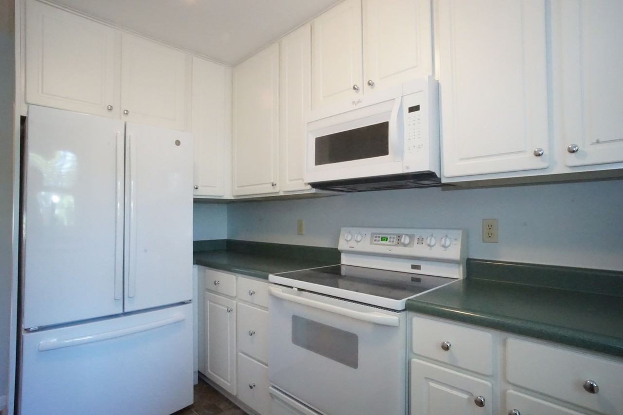 450 Wimmer St - Photo 5 of 17