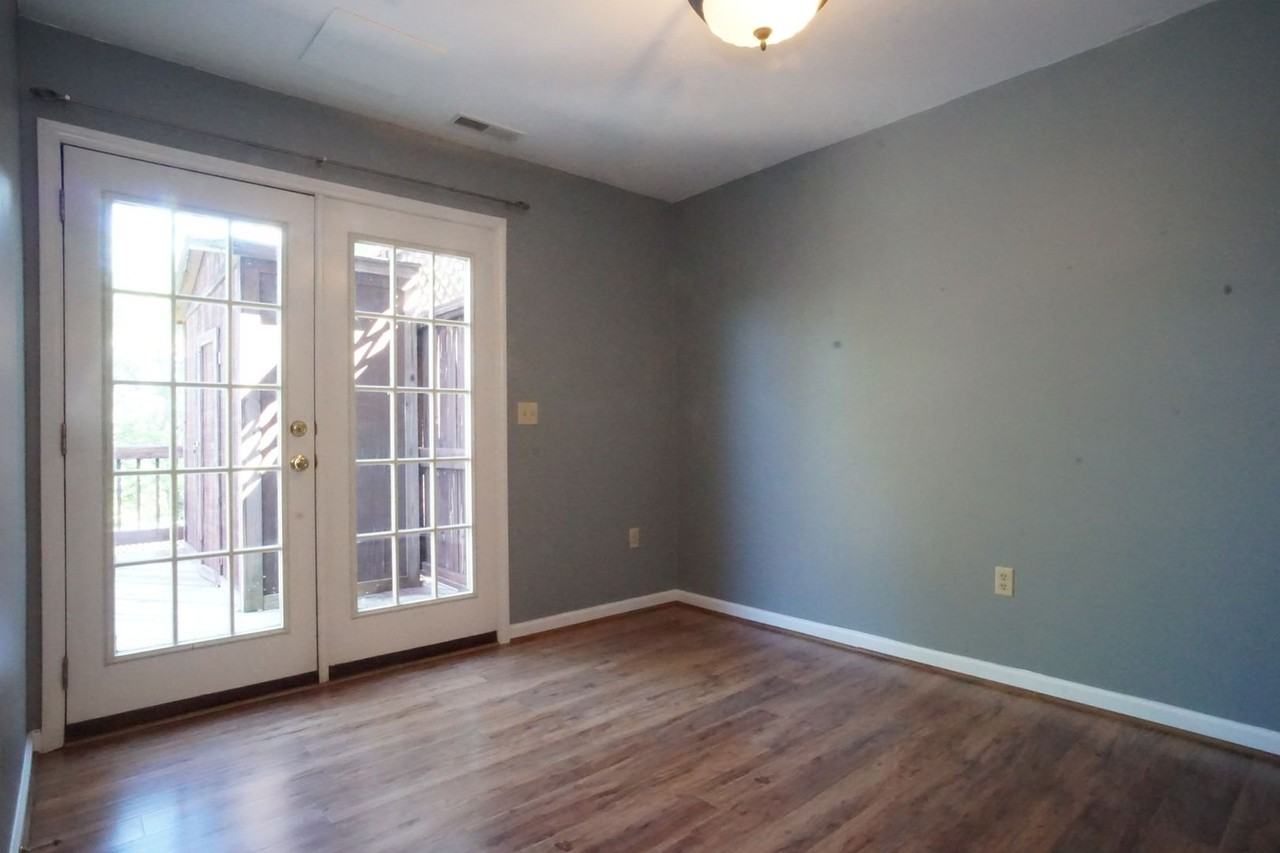 450 Wimmer St - Photo 6 of 17